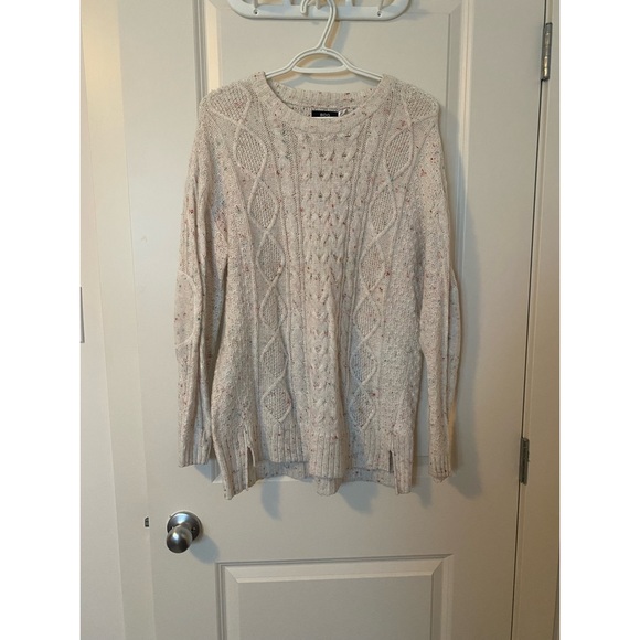 Urban Outfitters Cable Knit Sweater - Picture 1 of 6
